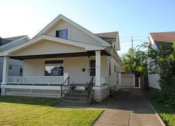 Pre-foreclosure in  Robinson Ave Cleveland, OH 44125