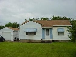  Maple Ave, Zanesville OH