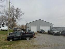 Pre-foreclosure in  Eversole Rd Columbus Grove, OH 45830