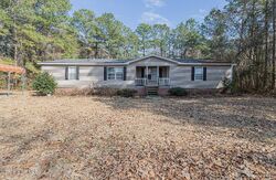 Pre-foreclosure in  Creek Bank Dr New Bern, NC 28560