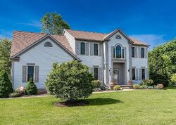 Pre-foreclosure in  Keiths Close Streetsboro, OH 44241