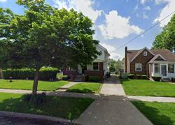  E Lake St, Toledo OH