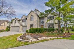 Pre-foreclosure in  Brittany Ln Columbus, OH 43220