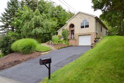 Pre-foreclosure in  Van Buren Dr Pittsburgh, PA 15237