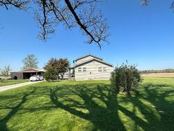 Pre-foreclosure in  N Murphy Rd Carbon, IN 47837
