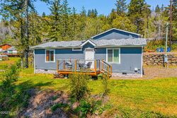 Pre-foreclosure in  N Fawn Dr Otis, OR 97368