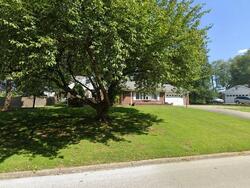 Pre-foreclosure in  Collins Dr Springfield, PA 19064