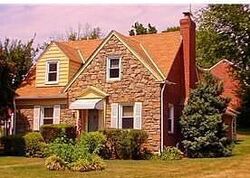 Pre-foreclosure in  Stoneybrook Dr Springfield, PA 19064