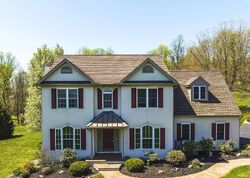 Pre-foreclosure in  Cuesta Dr Elverson, PA 19520