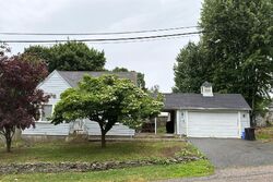 Pre-foreclosure in  Edwards Rd Johnston, RI 02919