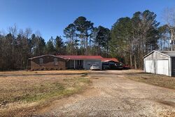  Foster Rd, Adamsville TN