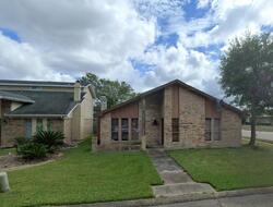Pre-foreclosure in  Heartfield Ln Beaumont, TX 77706