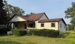 Pre-foreclosure in  S Jackson St Clinton, IN 47842