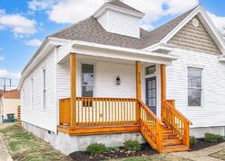 Pre-foreclosure in  Clay St Owensboro, KY 42303