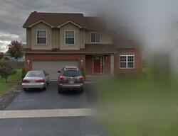 Pre-foreclosure in  Maplewood Dr Minooka, IL 60447