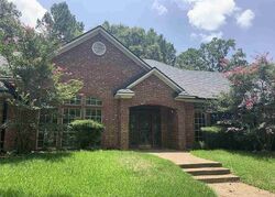 Pre-foreclosure in  Frostwood Dr Tyler, TX 75703