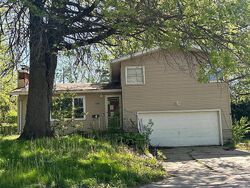  Ellen St, Cedar Falls IA