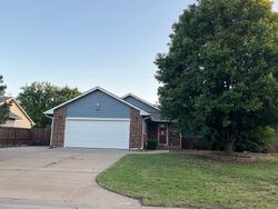Pre-foreclosure in  E Ashton St Wichita, KS 67220