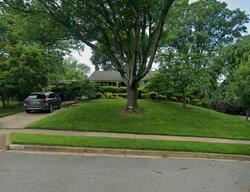 Pre-foreclosure in  Roslyn Rd Annandale, VA 22003