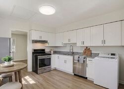 Pre-foreclosure in  Finchley Rd Portsmouth, VA 23702
