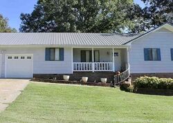 Pre-foreclosure in  Holly Trce Anniston, AL 36206