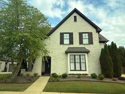 Pre-foreclosure in  Stanton Ct Birmingham, AL 35242