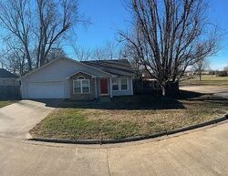  Arrowwood Ln, Siloam Springs AR
