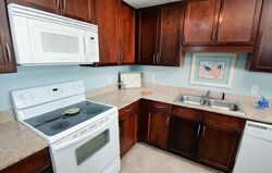  S Thomas Dr Unit 17, Panama City FL