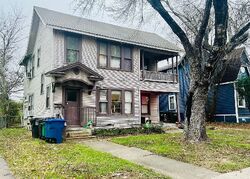  W Mistletoe Ave, San Antonio TX