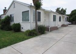 Pre-foreclosure in  33rd St Richmond, CA 94804