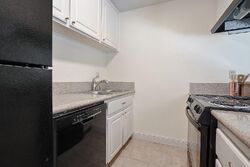 Pre-foreclosure in  Treat Blvd Unit 29 Concord, CA 94518