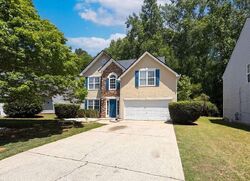 Pre-foreclosure in  Nature Trl Austell, GA 30106