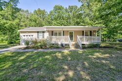 Pre-foreclosure in  Artesian Well Rd Nw Calhoun, GA 30701