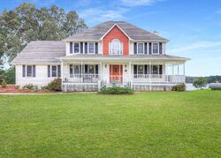 Pre-foreclosure in  Bear Creek Trl Hampton, GA 30228
