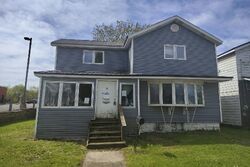 Pre-foreclosure in  E High St Union City, PA 16438
