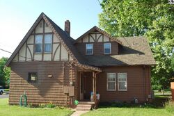 Pre-foreclosure in  E 16th Ave Hutchinson, KS 67501