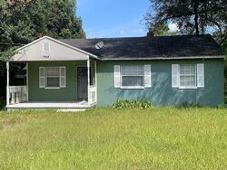 Pre-foreclosure in  Linda Dr N Jacksonville, FL 32208