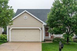 Pre-foreclosure in  Willowbend Rd Ne Cedar Rapids, IA 52411