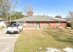 Pre-foreclosure in  Devore Dr Baton Rouge, LA 70811