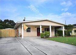 Pre-foreclosure in  Cranberry Dr Gretna, LA 70056