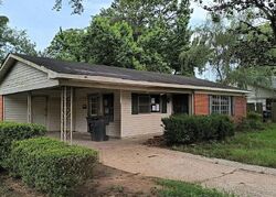 Pre-foreclosure in  Len Ct Shreveport, LA 71104