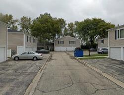 Pre-foreclosure in  Cove Dr Prospect Heights, IL 60070