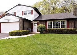 Pre-foreclosure in  S Evergreen Ave Arlington Heights, IL 60005