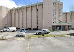 Pre-foreclosure in  Fontainebleau Blvd  Miami, FL 33172