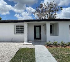 Pre-foreclosure in  Sw 30th Ter Miami, FL 33155