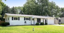 Pre-foreclosure in  Westover Dr Ionia, MI 48846
