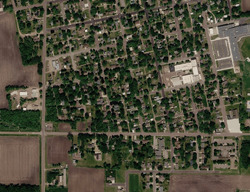  S Elm St, Lamberton MN