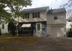 Pre-foreclosure in  15th Ave Se Rochester, MN 55904