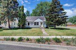 Pre-foreclosure in  Dupont Ave N Minneapolis, MN 55430