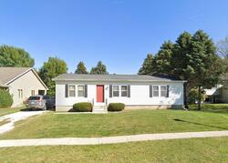 Pre-foreclosure in  Tower Ct Se Stewartville, MN 55976